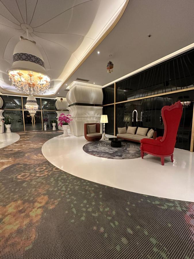 Aparthotel Arti Mont Kiara Kuala Lumpur Exterior foto